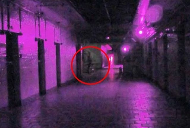 full_spectrum_ghost_photo