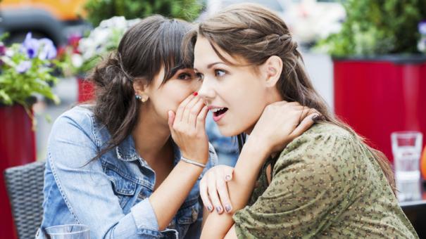 women_gossiping_000021017962.jpg